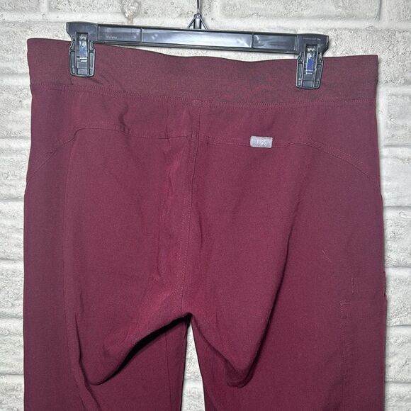 Figs Kade Cargo Scrub Pants - Picture 4 of 6